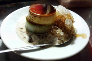 Ăn vặt Bánh Flan & Chè - Hoàng Hoa Thám