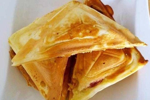Ăn vặt Bánh Hot Dog