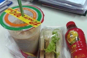 Ăn vặt Bánh Mì 1 Phút 30 Giây - Nơ Trang Long