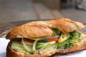 Ăn vặt Bánh Mì 24 - Trần Nhân Tôn