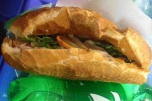 Ăn vặt Bánh Mì - 34 Xuân Thủy
