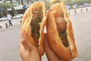 Ăn vặt Bánh Mì Bà Nội Trợ