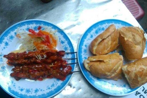 Ăn vặt Bánh Mì Bò Nướng