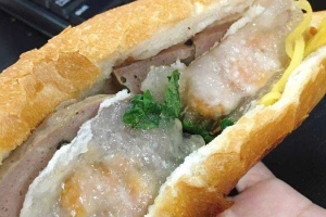 Ăn vặt Bánh Mì Bột Lọc Breadfirst - Phan Kế Bính