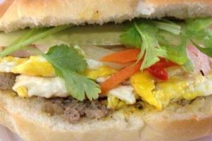Ăn vặt Bánh Mì Các Loại - Nguyễn Quý Đức