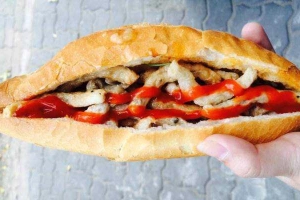 Ăn vặt Bánh Mì Chả Cá 297