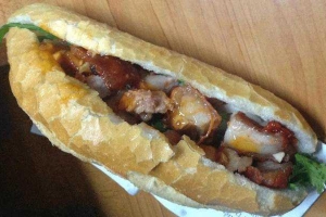 Ăn vặt Bánh Mì Chả Cá & Heo Quay - Lê Văn Việt