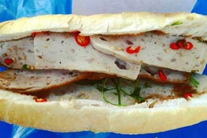 Ăn vặt Bánh Mì Chả Giò