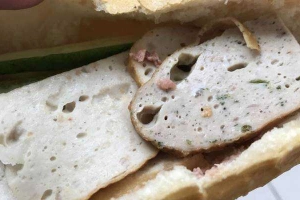 Ăn vặt Bánh Mì Chả - Phan Văn Hân