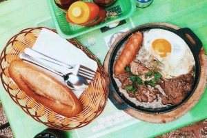 Ăn vặt Bánh Mì Chảo Đà Nẵng
