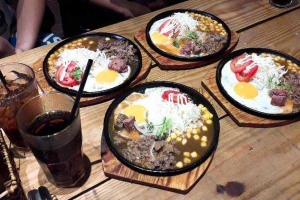 Ăn vặt Bánh Mì Chảo
