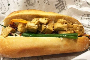 Ăn vặt Bánh Mì Chay - Hai Bà Trưng