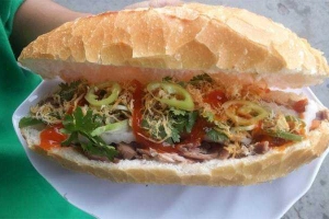 Ăn vặt Bánh Mì Cô Bông