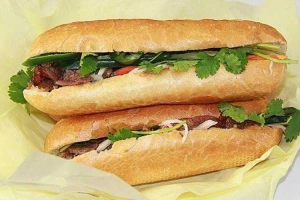 Ăn vặt Bánh Mì Cô Hương