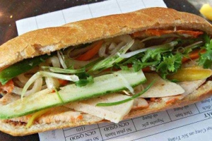 Ăn vặt Bánh Mì Cô Lan - Bánh Mì, Bánh Bao & Trà Sữa