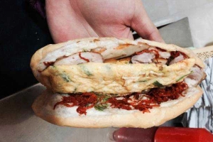 Ăn vặt Bánh Mì Cô Thu