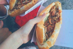 Ăn vặt Bánh Mì Dân Tổ