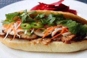 Ăn vặt Bánh Mì Đạt - Pasteur