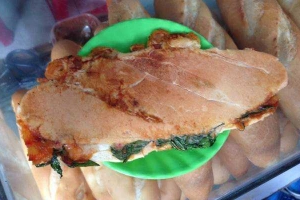 Ăn vặt Bánh Mì Ép Làng Chuồn