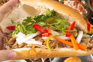 Ăn vặt Bánh Mì Gà - Trần Hưng Đạo