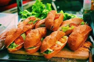 Ăn vặt Bánh Mì Giòn Bò