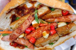 Ăn vặt Bánh Mì Giòn - Chả Cá Nóng