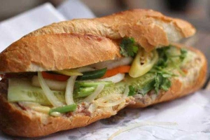 Ăn vặt Bánh Mì Hà Nội - Đường Số 11