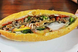 Ăn vặt Bánh Mì Hà Nội - Đường Số 8