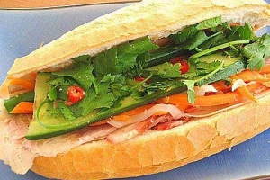 Ăn vặt Bánh Mì Hà Nội - Hẻm 7A Thành Thái