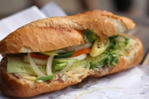 Ăn vặt Bánh Mì Hà Nội - Hồ Học Lãm