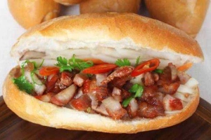 Ăn vặt Bánh Mì Heo Quay & Ốp La