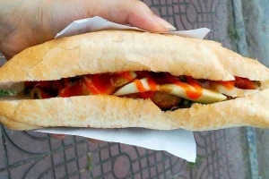 Ăn vặt Bánh Mì Hoa Hồng