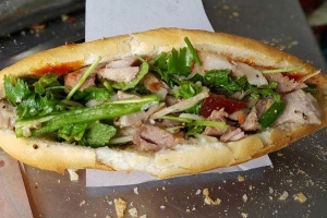 Ăn vặt Bánh Mì Hòa Hưng