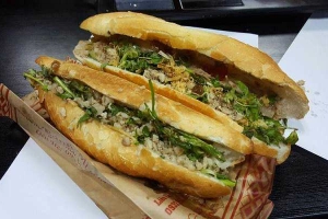 Ăn vặt Bánh Mì Hội An - Đường Số 2