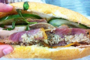 Ăn vặt Bánh Mì Hội An - Hòa Hảo