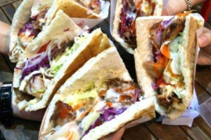 Ăn vặt Bánh Mì Kebab Hiếu Phương