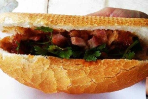 Ăn vặt Bánh Mì Kim Anh