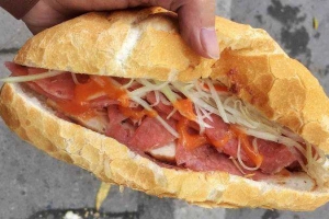 Ăn vặt Bánh Mì - Kim Mã Thượng
