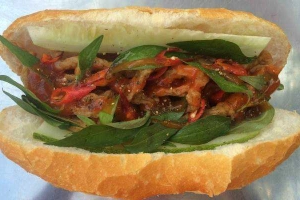 Ăn vặt Bánh Mì May Mắn - Chả Cá Vũng Tàu