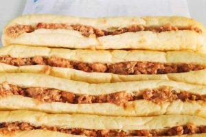 Ăn vặt Bánh Mì Ngọc Hân - Trần Duy Hưng