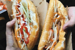 Ăn vặt Bánh Mì Ngon - Hồng Mai