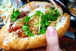 Ăn vặt Bánh Mì - Nguyễn Lữ