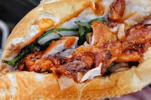 Ăn vặt Bánh Mì Nhồi Chim Cút