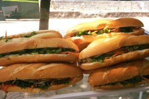 Ăn vặt Bánh Mì Như Ý