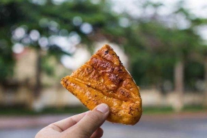 Ăn vặt Bánh Mì Nướng Muối Ớt - 160 Ngô Mây