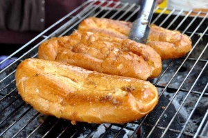 Ăn vặt Bánh Mì Nướng Muối Ớt - 759 Trần Hưng Đạo