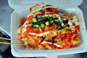 Ăn vặt Bánh Mì Nướng Muối Ớt Hoàng Thái