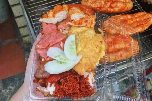 Ăn vặt Bánh Mì Nướng Muối Ớt - Ngõ Quan Thổ 1
