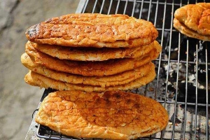 Ăn vặt Bánh Mì Nướng Muối Ớt - Xuân Thủy