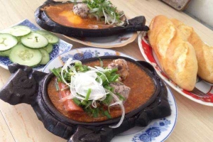 Ăn vặt Bánh Mì Ốp La - Phạm Ngọc Thạch
